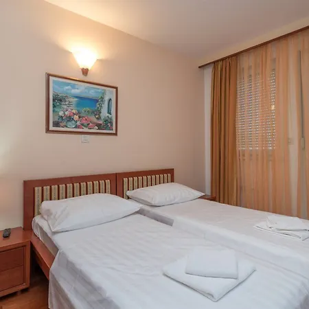 Palace Отель 4*