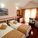 Palace Hotell