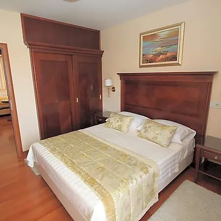 Ξενοδοχείο Palace 4*