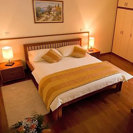 Ξενοδοχείο Palace 4*