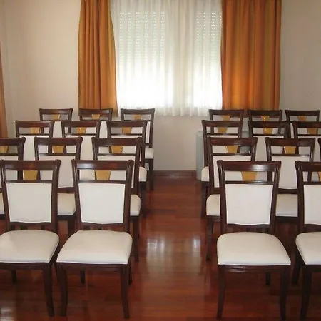 توجيربالاس فندق 4*