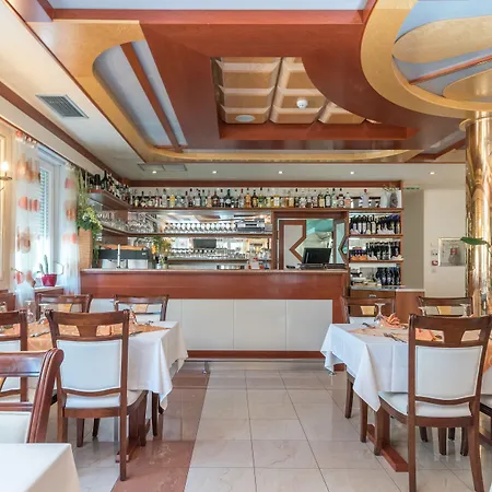 فندق توجيربالاس تروغير