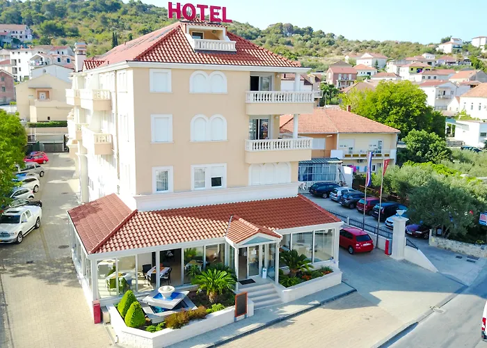 Palace 4* Трогир