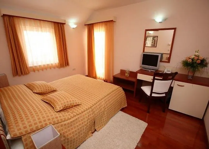 Palace Отель 4*